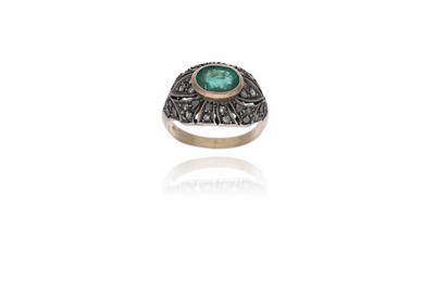 Anello con diamanti e smeraldo - Asta Preziosi Anello con diamanti e smeraldo - Asta Preziosi