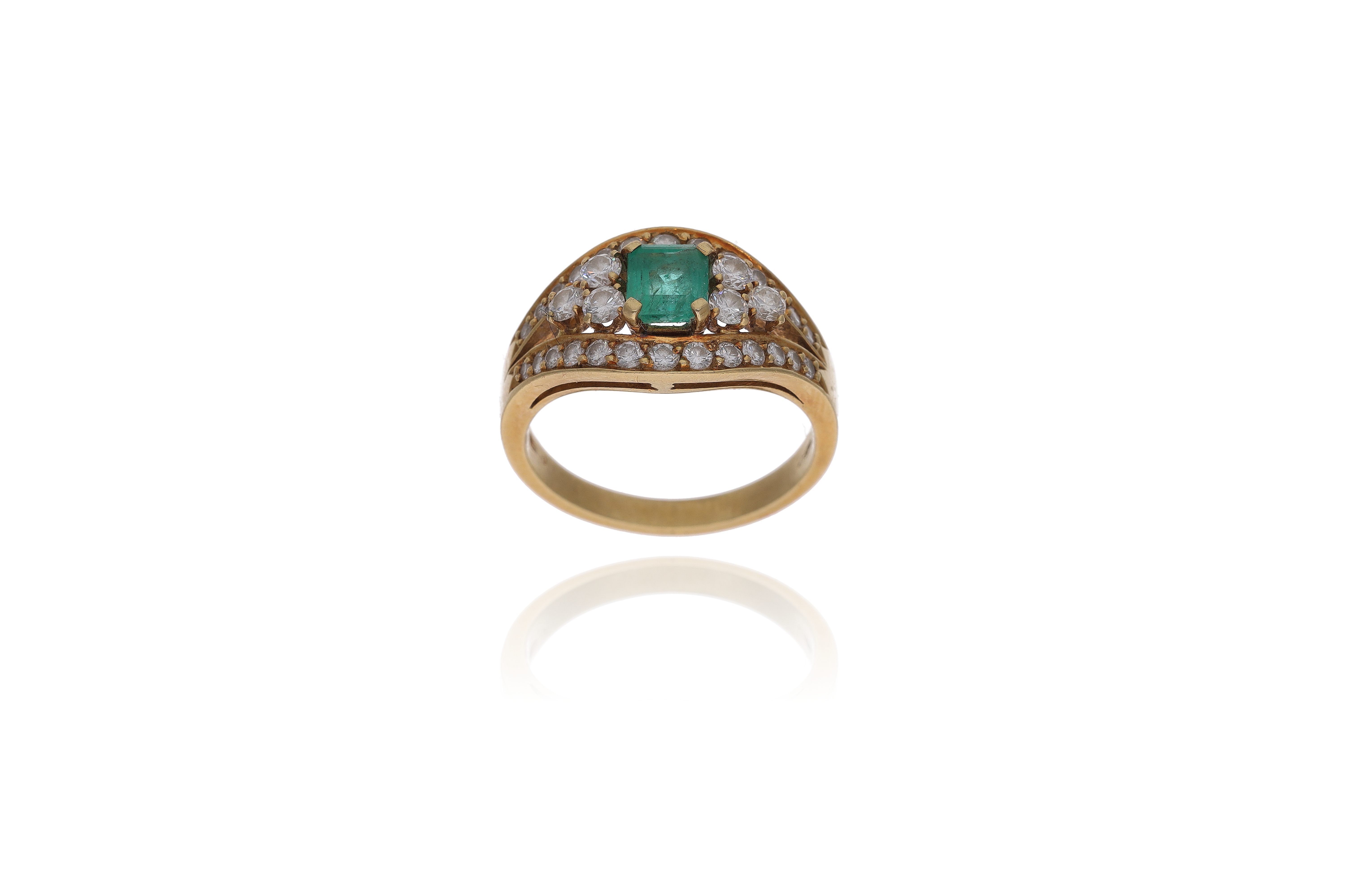 Anello con smeraldo e diamanti - Asta Preziosi
