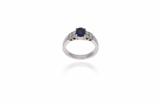 Anello con zaffiro e diamanti - Asta Preziosi Anello con zaffiro e diamanti - Asta Preziosi