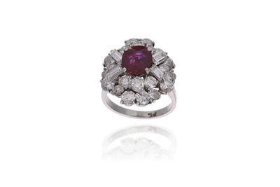 Anello con rubino e diamanti - Asta Preziosi Anello con rubino e diamanti - Asta Preziosi