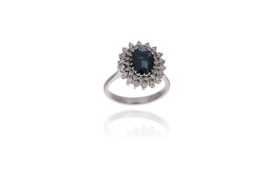 Anello con zaffiro e diamanti - Asta Preziosi Anello con zaffiro e diamanti - Asta Preziosi