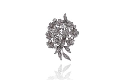 Spilla con diamanti - Asta Preziosi Spilla con diamanti - Asta Preziosi
