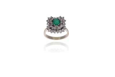 Anello con smeraldo e diamanti - Asta Preziosi Anello con smeraldo e diamanti - Asta Preziosi