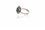 Anello con smeraldo e diamanti - Asta Preziosi Anello con smeraldo e diamanti - Asta Preziosi