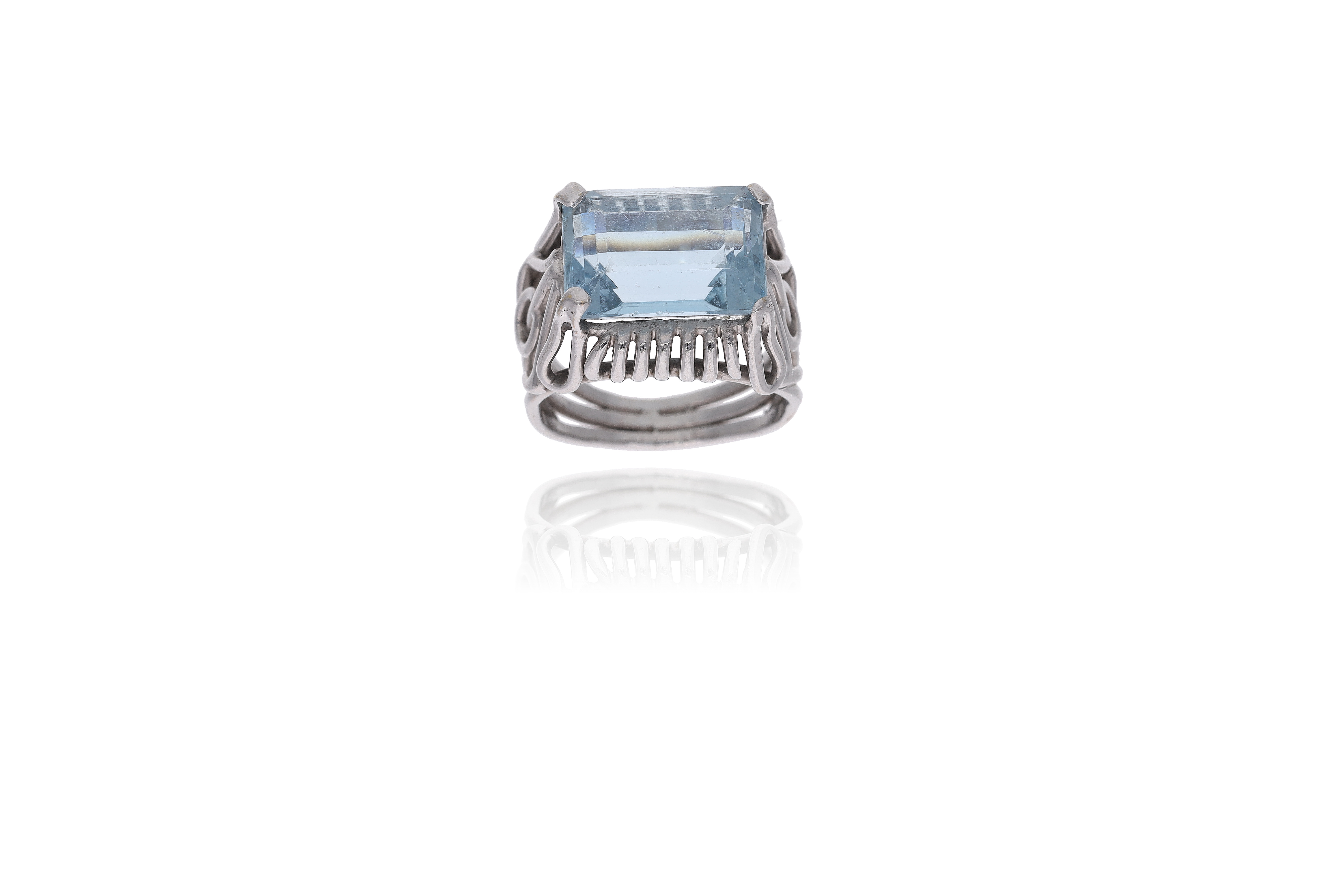 Anello con acquamarina - Asta Preziosi