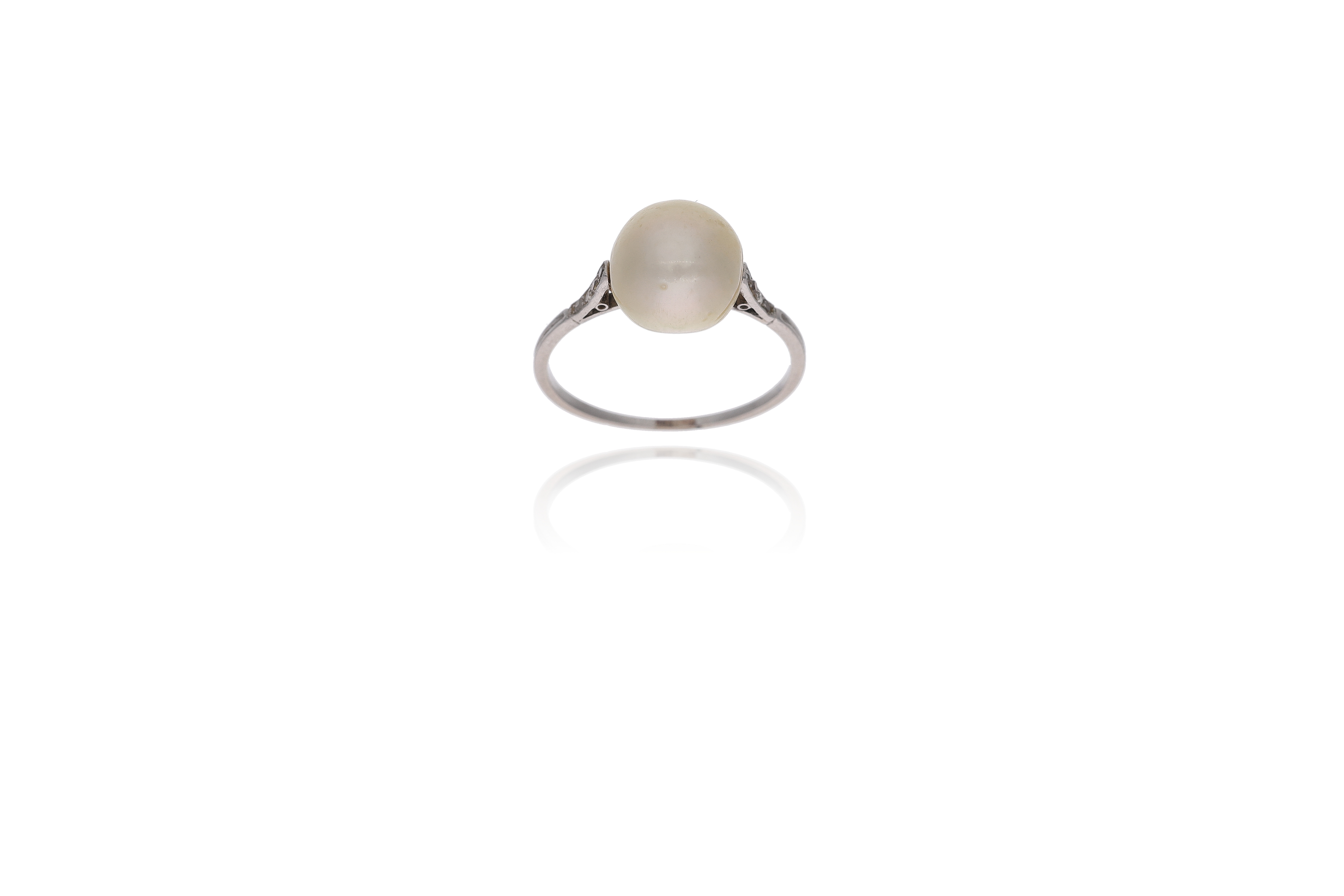 Anello con perla e diamanti - Asta Preziosi