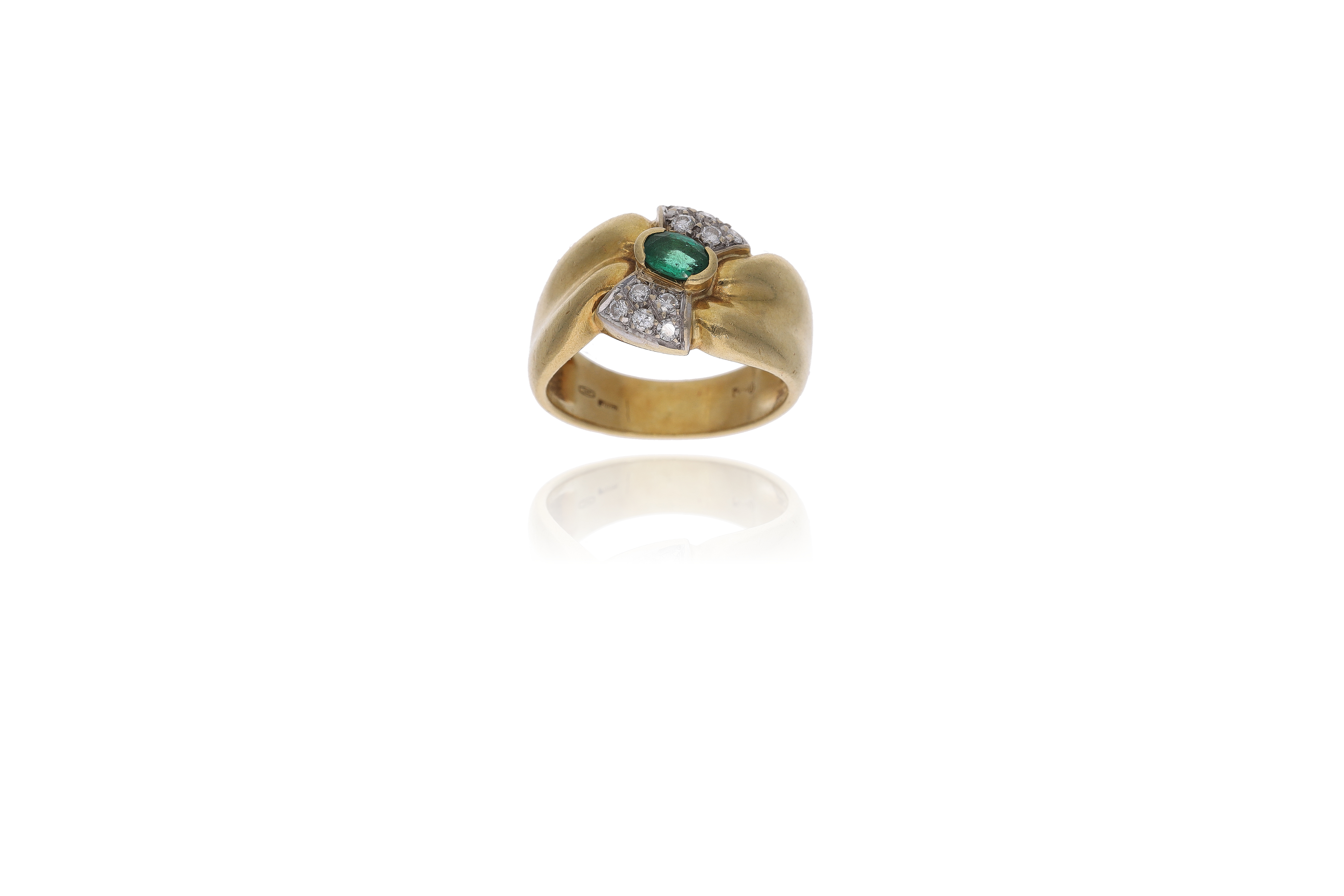 Damiani, anello con diamanti e smeraldo - Asta Preziosi