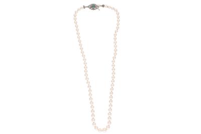 Collana di perle con smeraldo e diamanti - Asta Preziosi Collana di perle con smeraldo e diamanti - Asta Preziosi