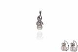 Orecchini e ciondolo con perle e diamanti - Asta Preziosi Orecchini e ciondolo con perle e diamanti - Asta Preziosi