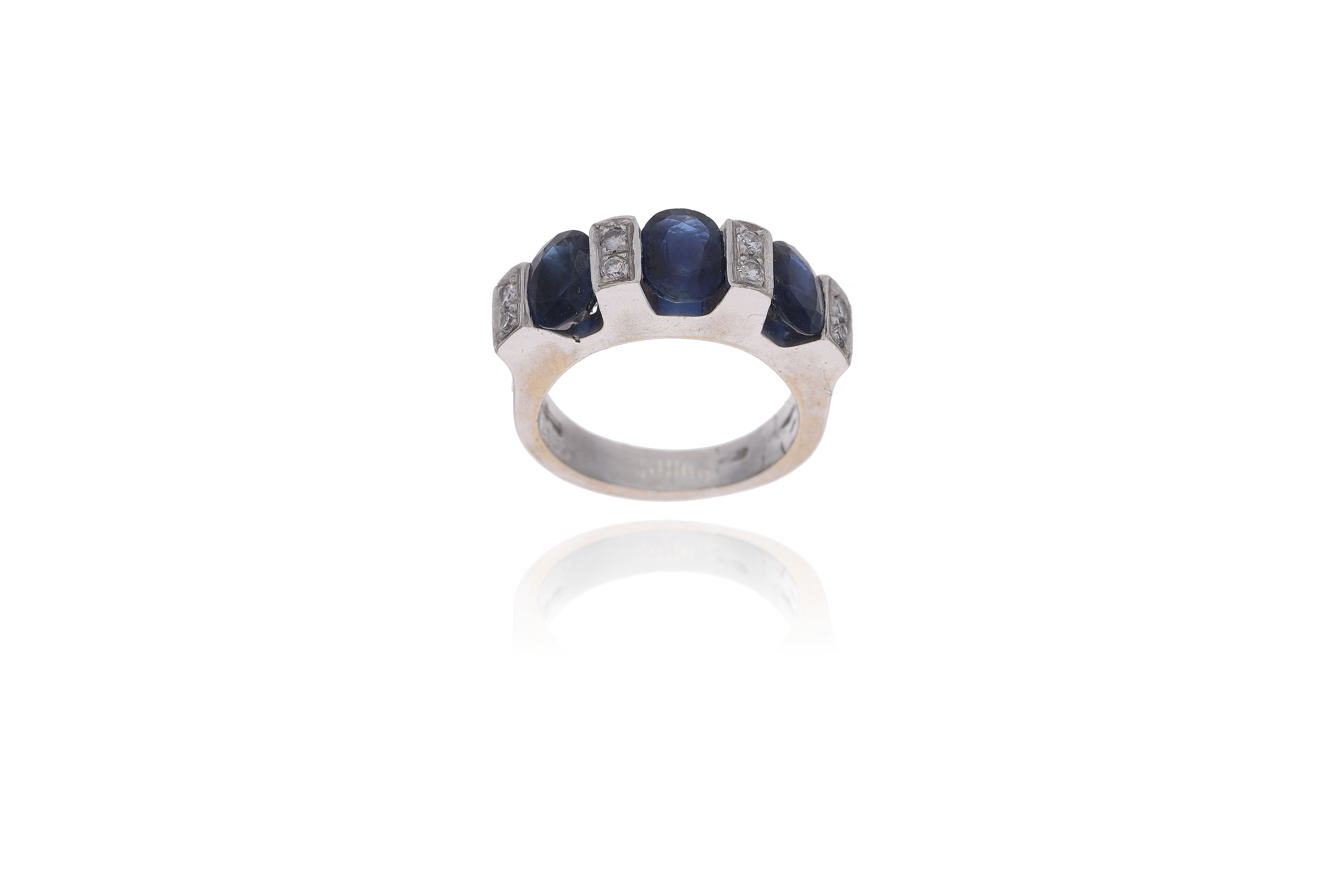 Anello con diamanti e zaffiri - Asta Preziosi