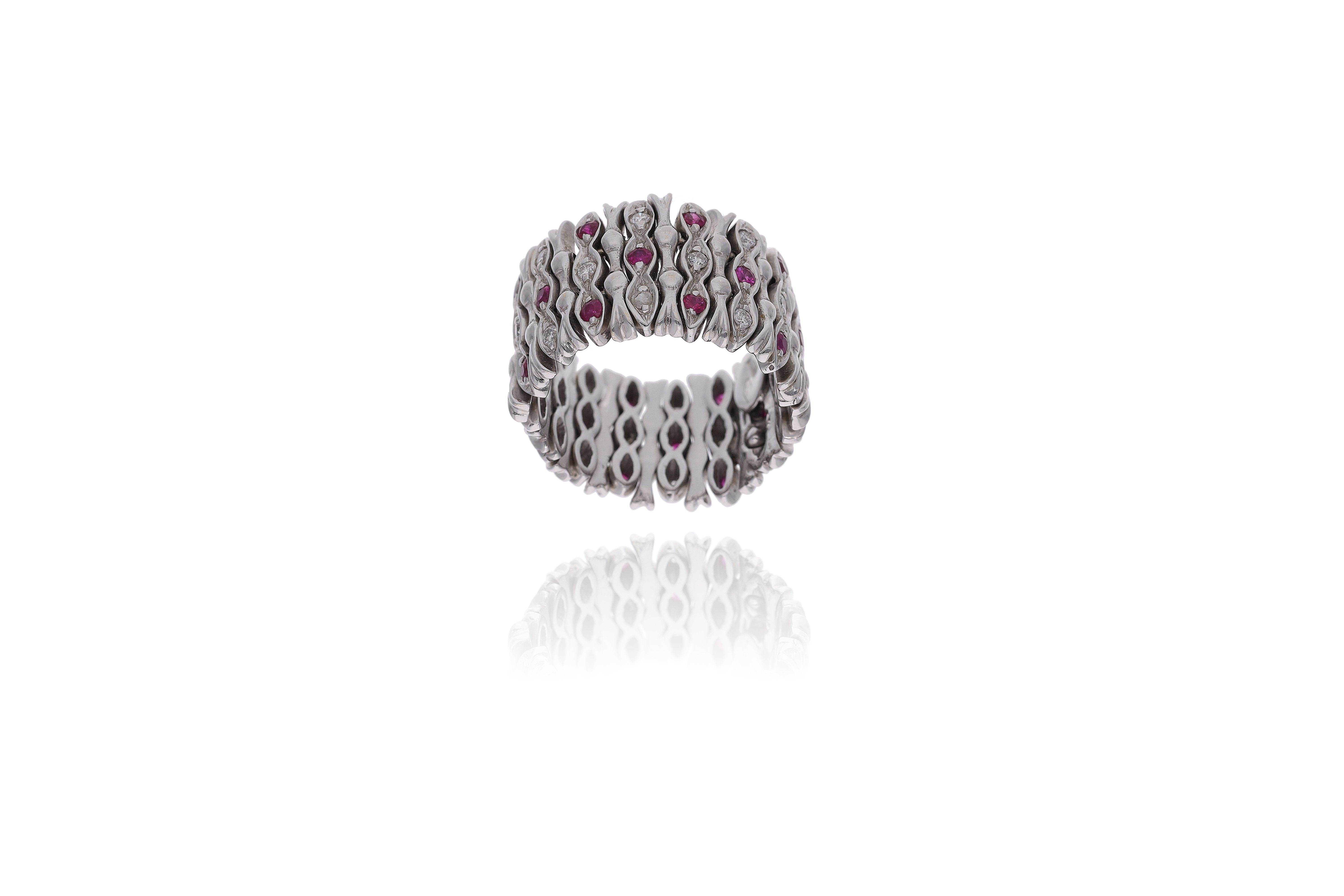 Anello con diamanti, rubini e pietre - Asta Preziosi
