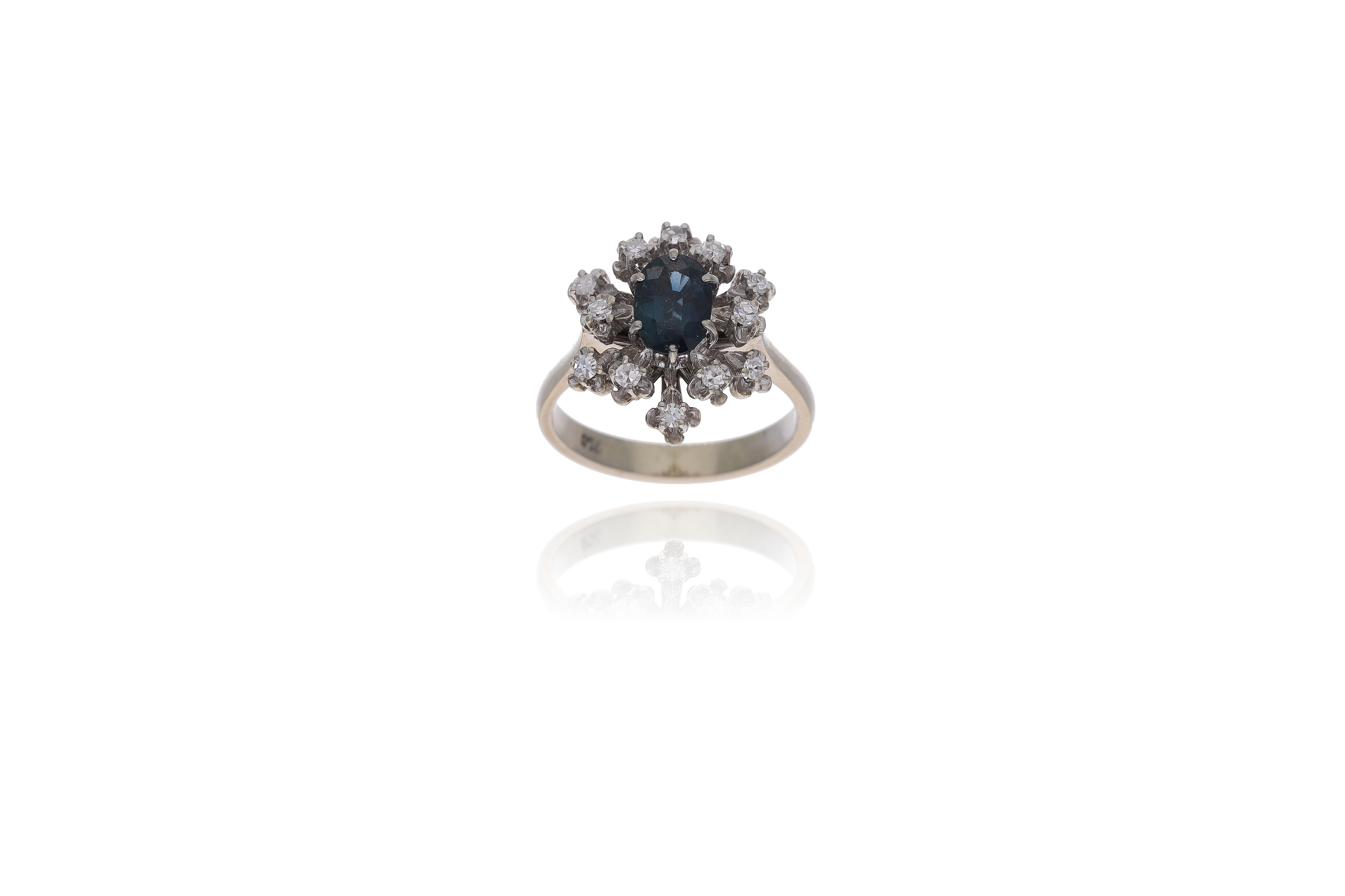Anello con zaffiro e diamanti - Asta Preziosi