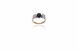 Anello con zaffiro e diamanti - Asta Preziosi Anello con zaffiro e diamanti - Asta Preziosi