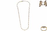 Parure orecchini, anello e collana con diamanti e pietre - Asta Preziosi Parure orecchini, anello e collana con diamanti e pietre - Asta Preziosi