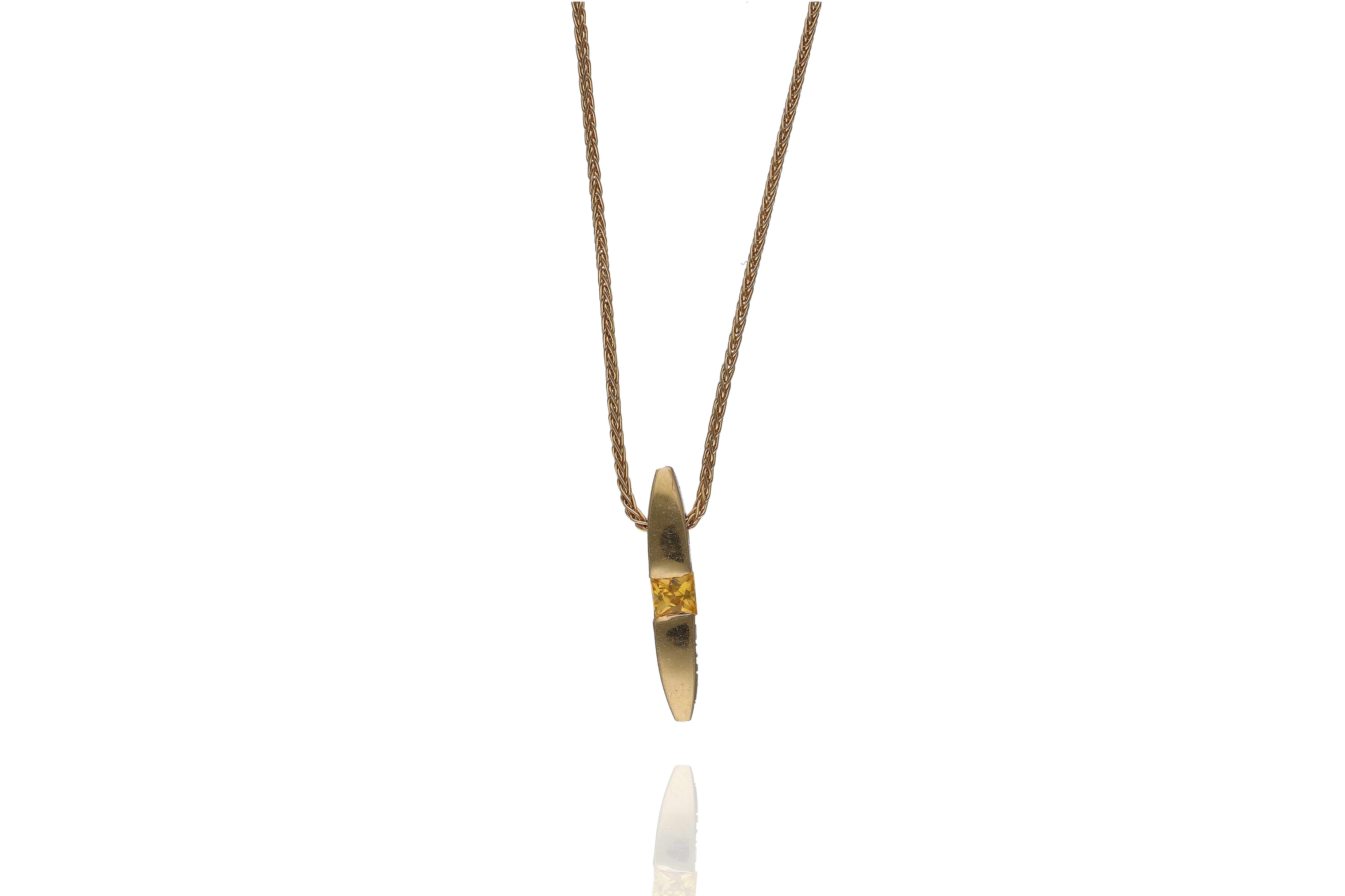 Collana con pietra - Asta Preziosi