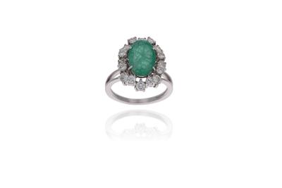 Anello con smeraldo e diamanti - Asta Preziosi Anello con smeraldo e diamanti - Asta Preziosi