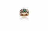 Anello con smeraldo e diamanti - Asta Preziosi Anello con smeraldo e diamanti - Asta Preziosi