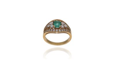 Anello con smeraldo e diamanti - Asta Preziosi Anello con smeraldo e diamanti - Asta Preziosi