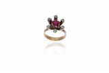 Anello con diamanti e pietra - Asta Preziosi Anello con diamanti e pietra - Asta Preziosi