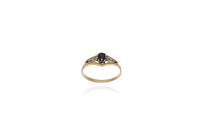 Anello con diamanti e zaffiro - Asta Preziosi Anello con diamanti e zaffiro - Asta Preziosi
