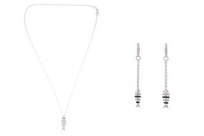 Collana con ciondolo e paio di orecchini con diamanti, diamanti neri e pietre - Asta Preziosi Collana con ciondolo e paio di orecchini con diamanti, diamanti neri e pietre - Asta Preziosi