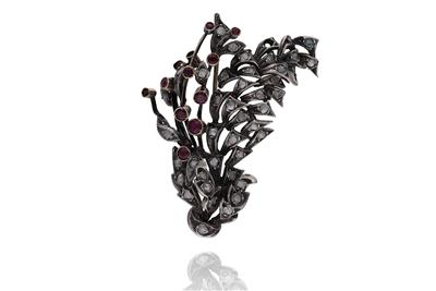 Spilla con rubini e diamanti - Asta Preziosi Spilla con rubini e diamanti - Asta Preziosi