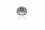 Anello con smeraldo e diamanti - Asta Preziosi Anello con smeraldo e diamanti - Asta Preziosi