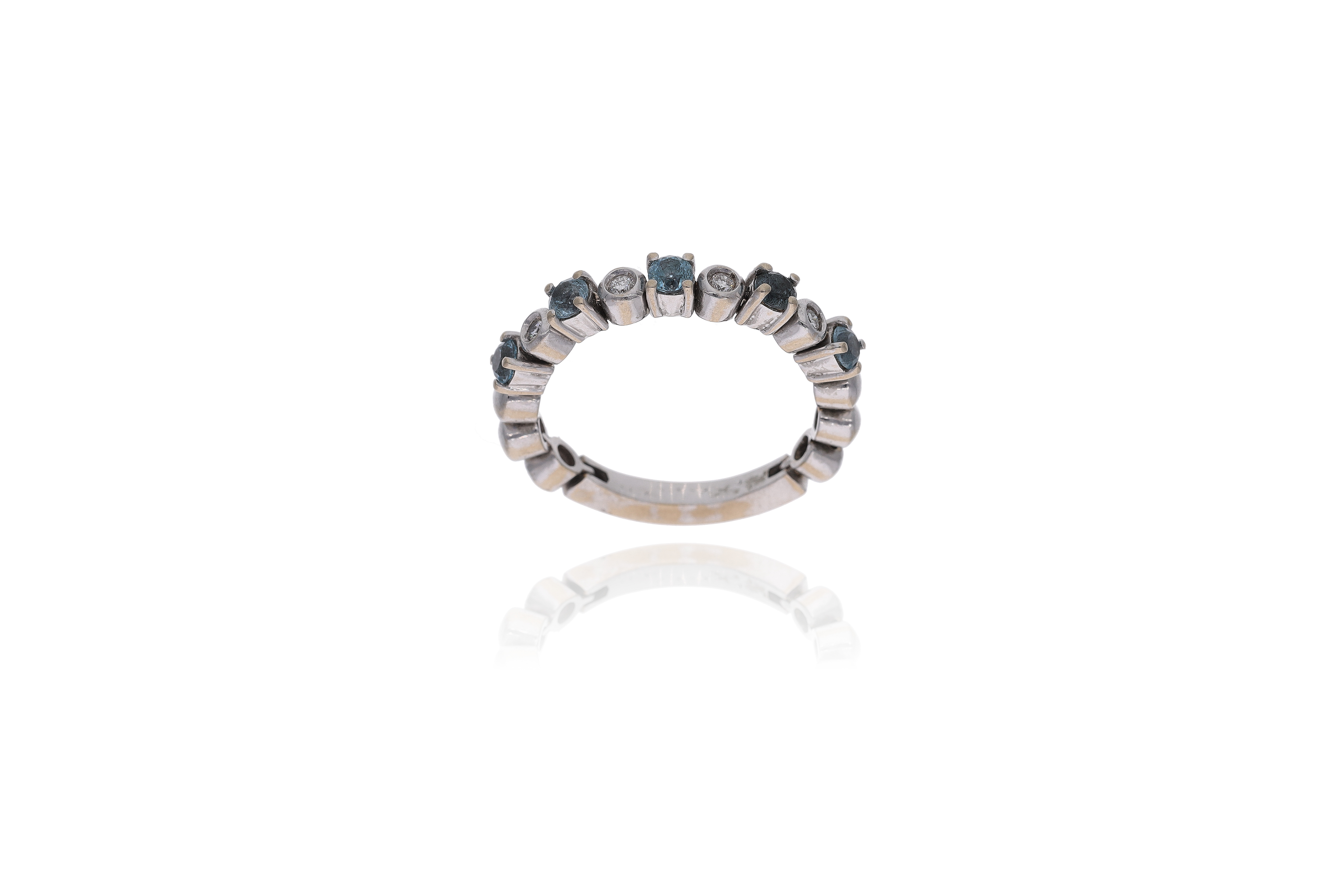 Anello con diamanti e pietre - Asta Preziosi