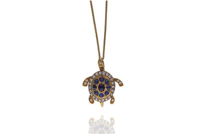 Collana e ciondolo con zaffiri e diamanti - Asta Preziosi Collana e ciondolo con zaffiri e diamanti - Asta Preziosi