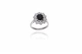 Anello con diamanti e zaffiro - Asta Preziosi Anello con diamanti e zaffiro - Asta Preziosi