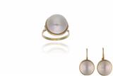 Parure anello e orecchini con perle mabe' - Asta Preziosi Parure anello e orecchini con perle mabe' - Asta Preziosi