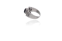 Anello con pietra e diamanti - Asta Preziosi Anello con pietra e diamanti - Asta Preziosi
