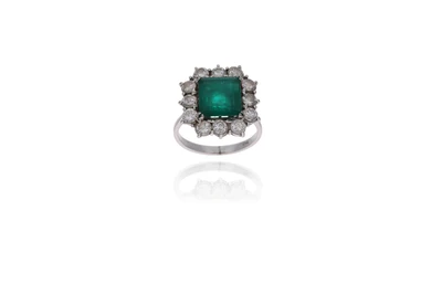 Anello con diamanti e smeraldo - Asta Preziosi Anello con diamanti e smeraldo - Asta Preziosi
