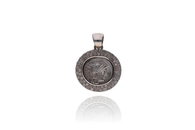 Ciondolo con medaglia e diamanti - Asta Preziosi Ciondolo con medaglia e diamanti - Asta Preziosi