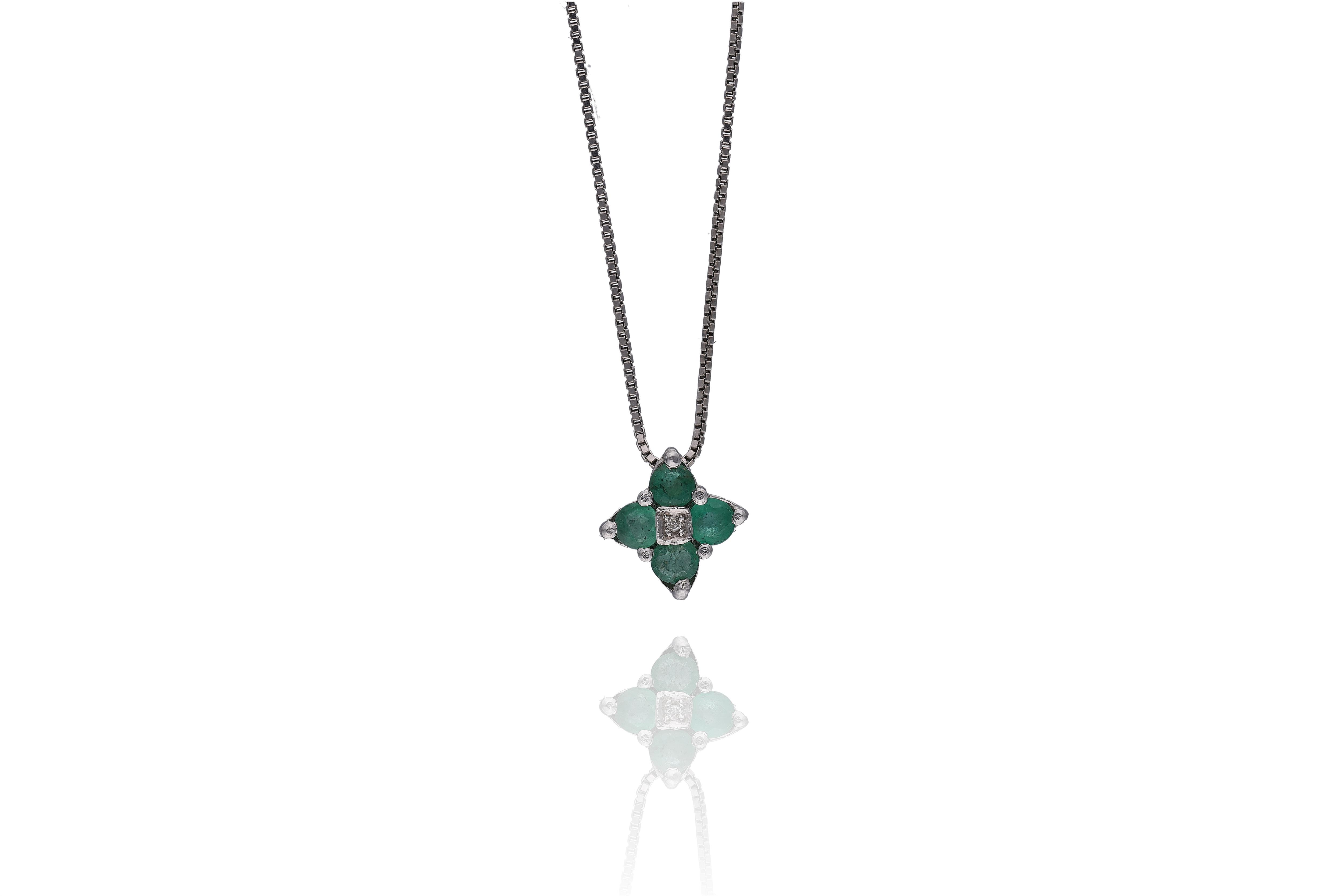 Collana con piccolo diamante e smeraldi - Asta Preziosi