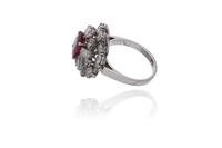 Anello con rubino e diamanti - Asta Preziosi Anello con rubino e diamanti - Asta Preziosi
