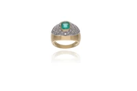Anello con smeraldo e diamanti - Asta Preziosi Anello con smeraldo e diamanti - Asta Preziosi