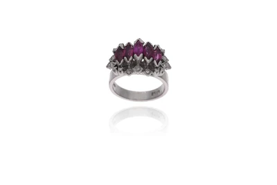 Anello con rubini e diamanti - Asta Preziosi Anello con rubini e diamanti - Asta Preziosi