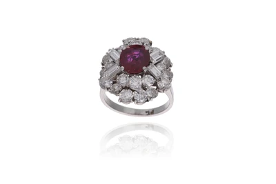 Anello con rubino e diamanti - Asta Preziosi Anello con rubino e diamanti - Asta Preziosi
