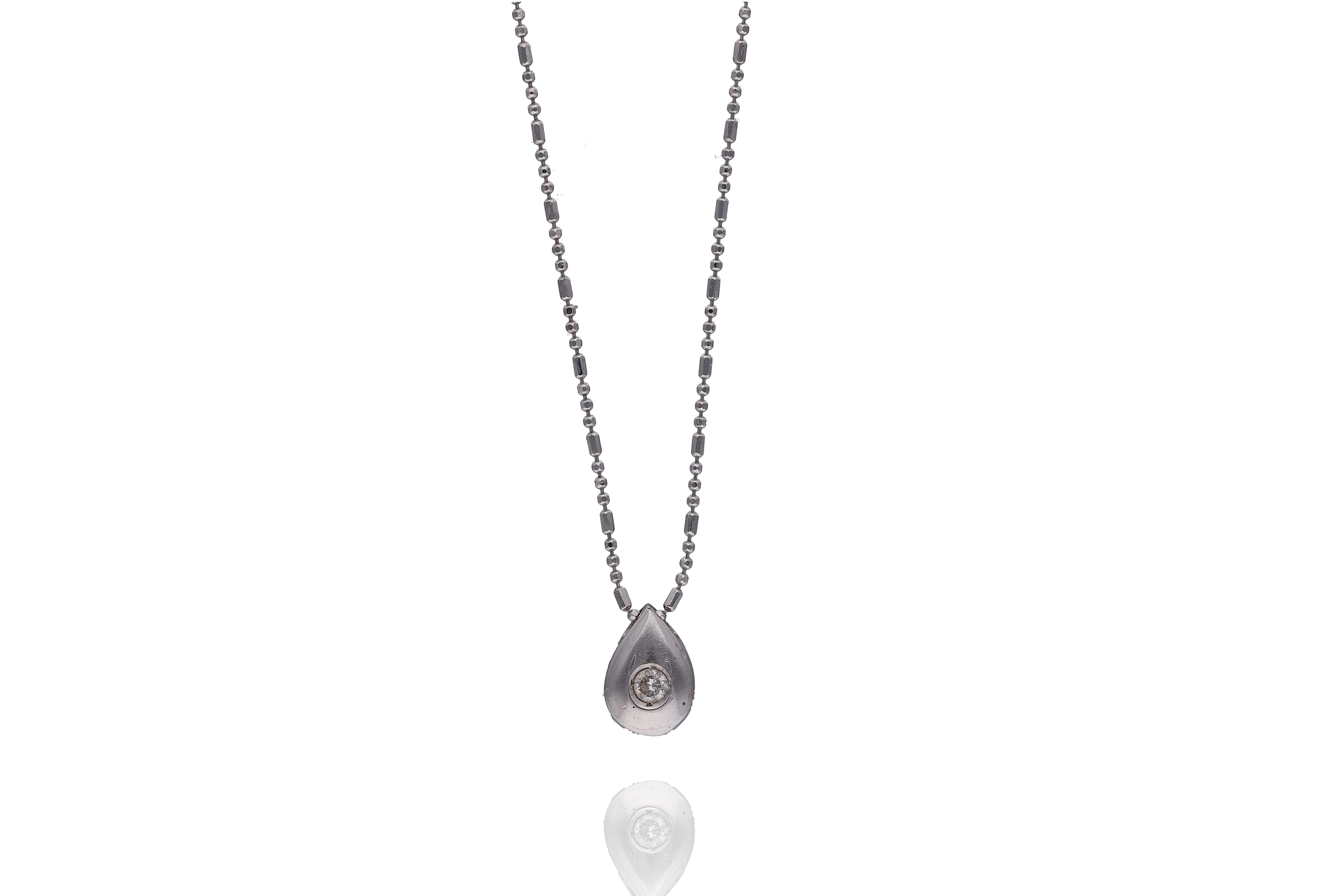 Collana con ciondolo con diamante - Asta Preziosi
