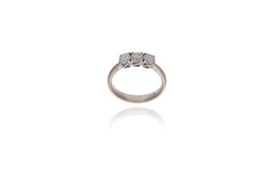 Anello con diamanti - Asta Preziosi Anello con diamanti - Asta Preziosi
