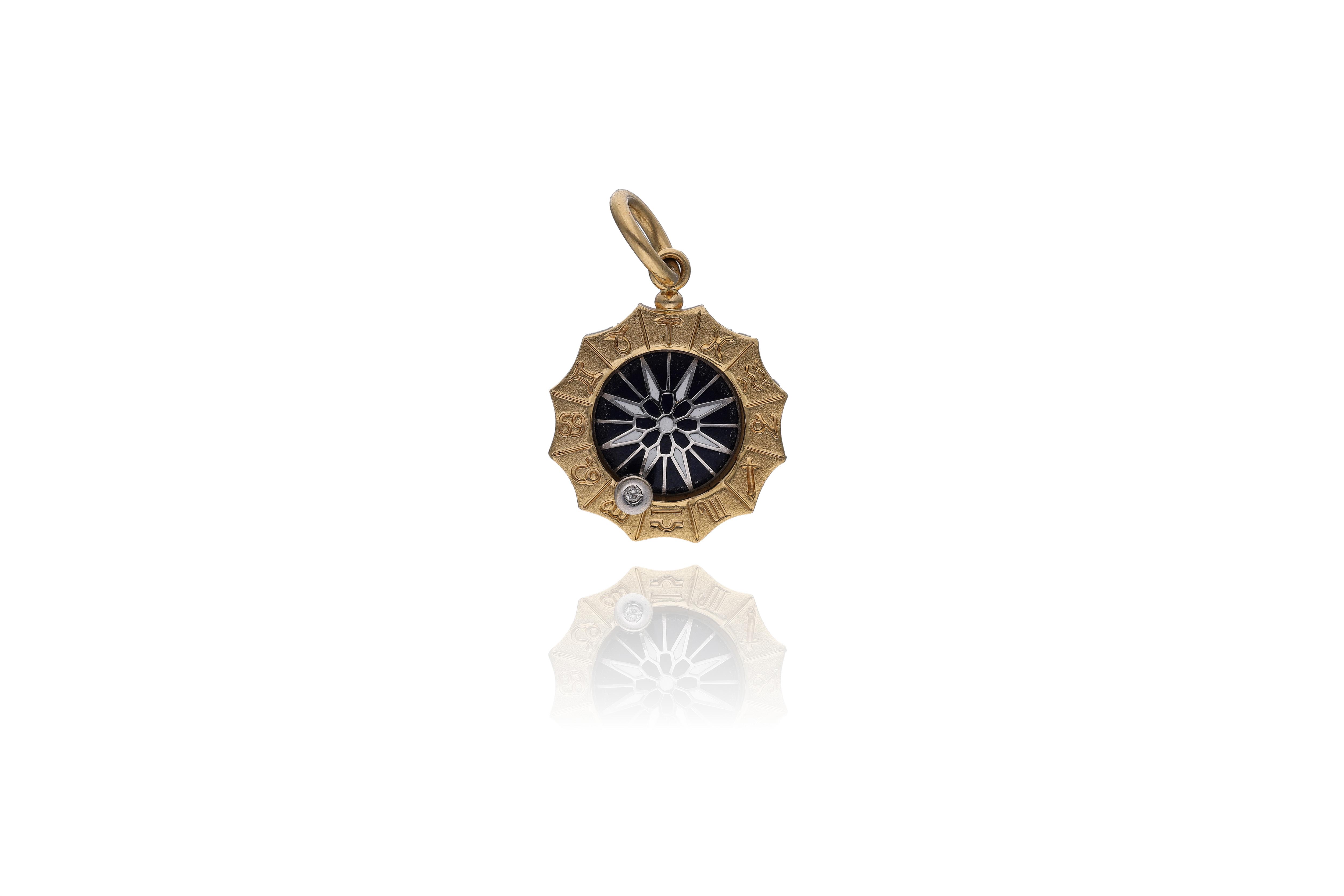 Ciondolo con smalti e diamante - Asta Preziosi