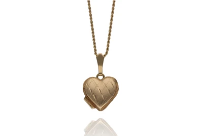 Collana con ciondolo in oro - Asta Preziosi