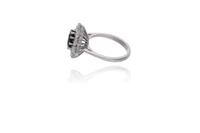 Anello con diamanti e zaffiro - Asta Preziosi Anello con diamanti e zaffiro - Asta Preziosi