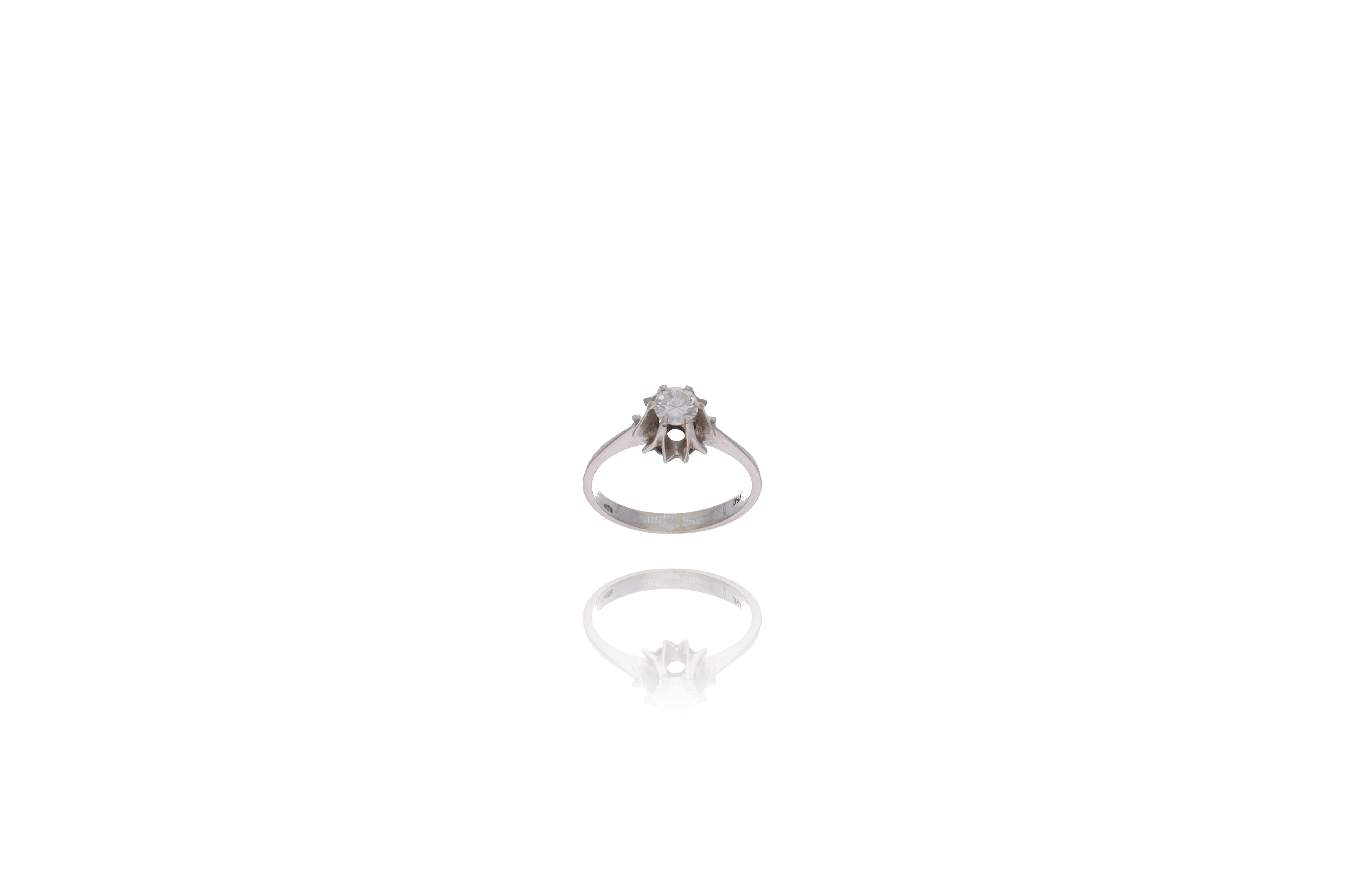 Anello con diamante - Asta preziosi