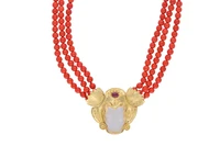 Collana di coralli con pietra e rubino - Asta preziosi Collana di coralli con pietra e rubino - Asta preziosi