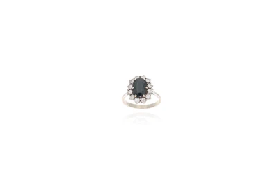 Anello con zaffiro e diamanti - Asta preziosi Anello con zaffiro e diamanti - Asta preziosi