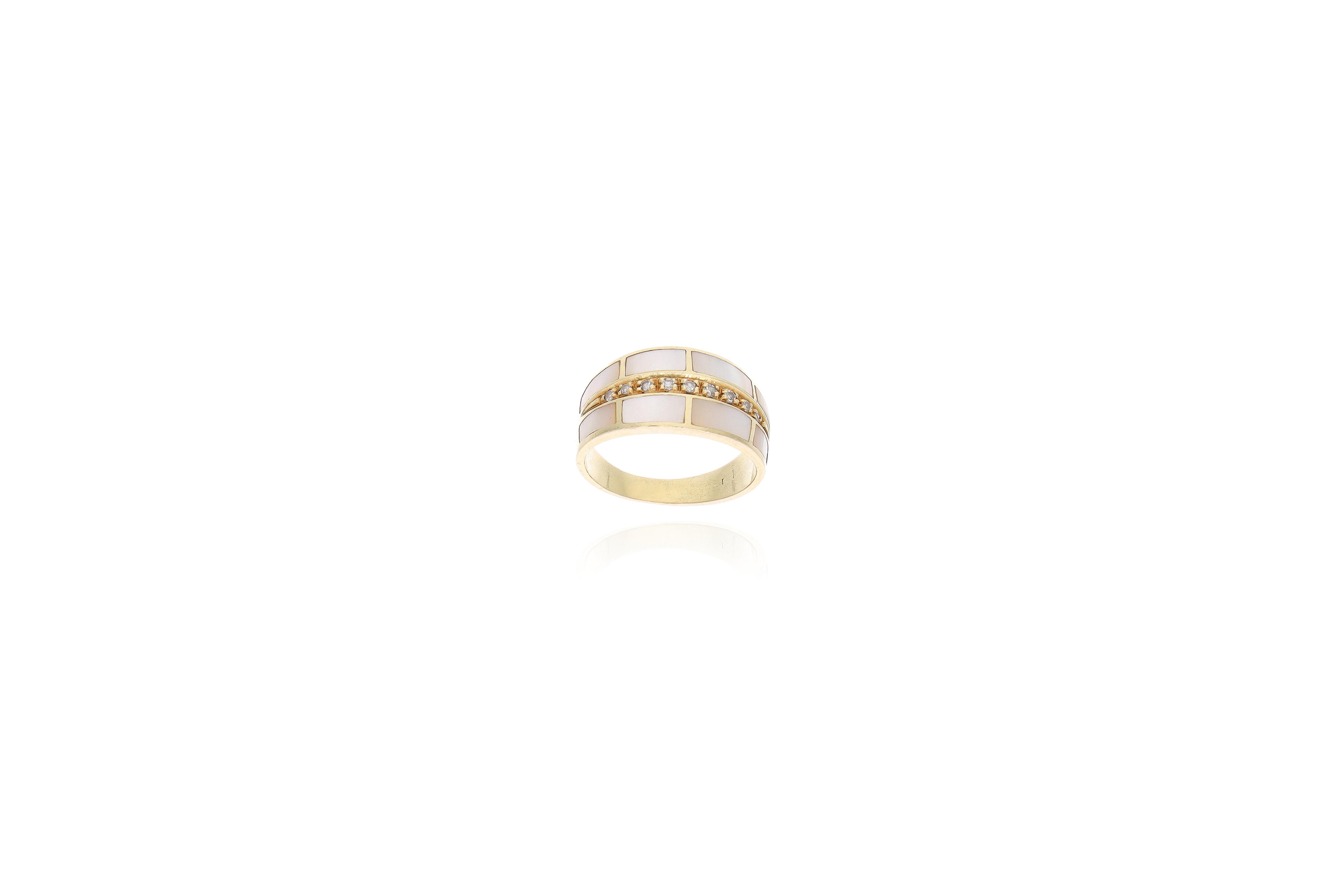 Anello con diamanti e madreperla - Asta Preziosi