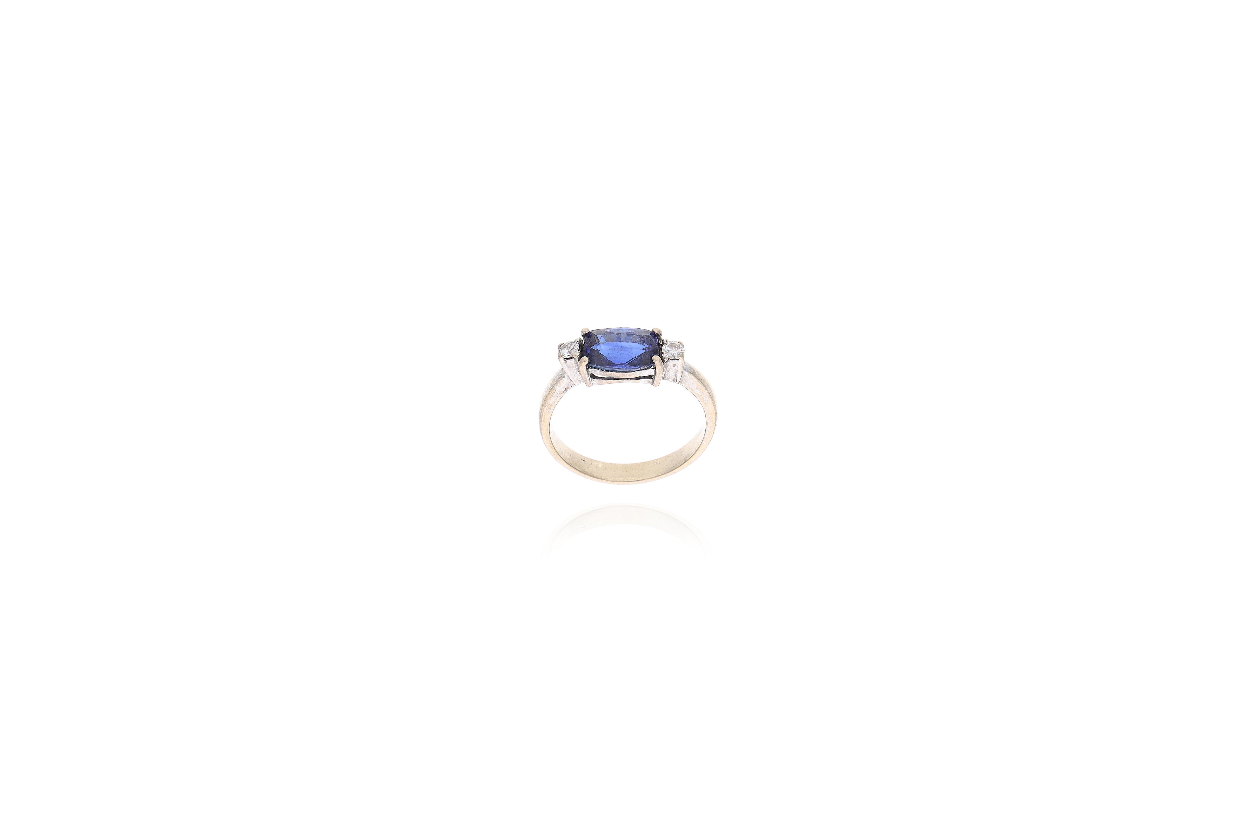Anello con diamanti e zaffiro - Asta Preziosi