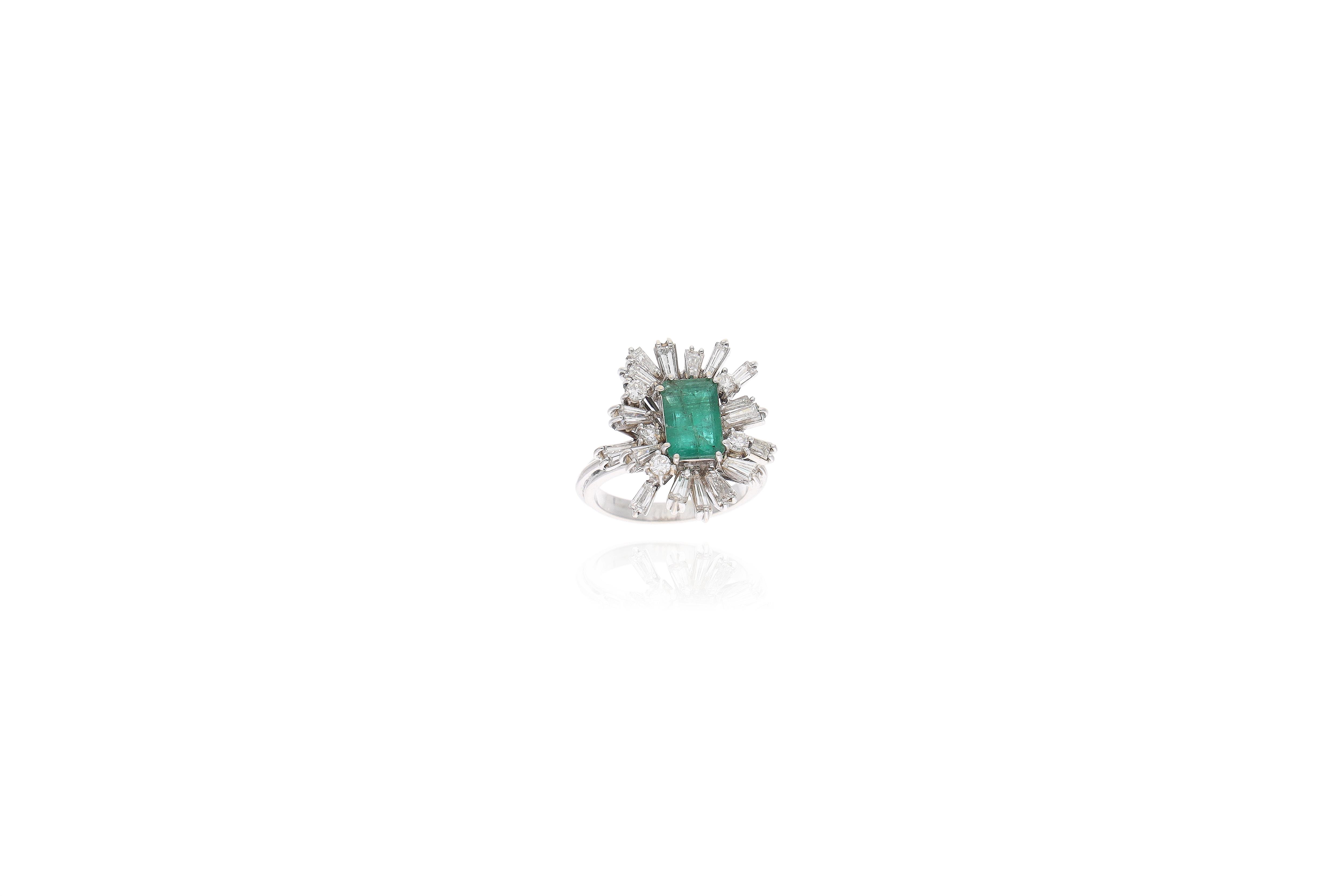 Anello con smeraldo e diamanti - Asta Preziosi